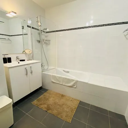 Luxury Flat Panoramic View - Swimming Pool - Parking - Terrace Apartmán