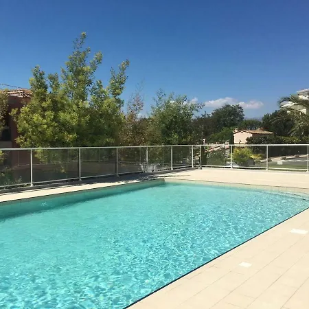 Luxury Flat Panoramic View - Swimming Pool - Parking - Terrace Apartmán